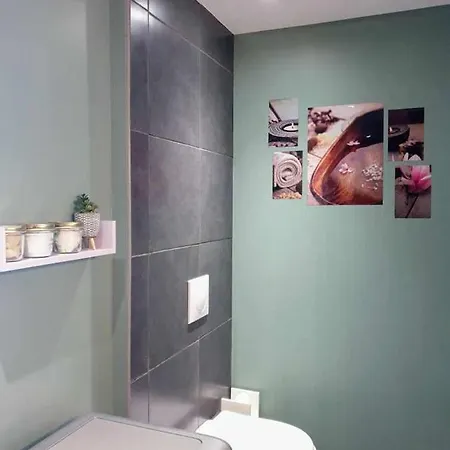 Appartement Agreable Maison De 72m2, Avec Terrasse Privee *