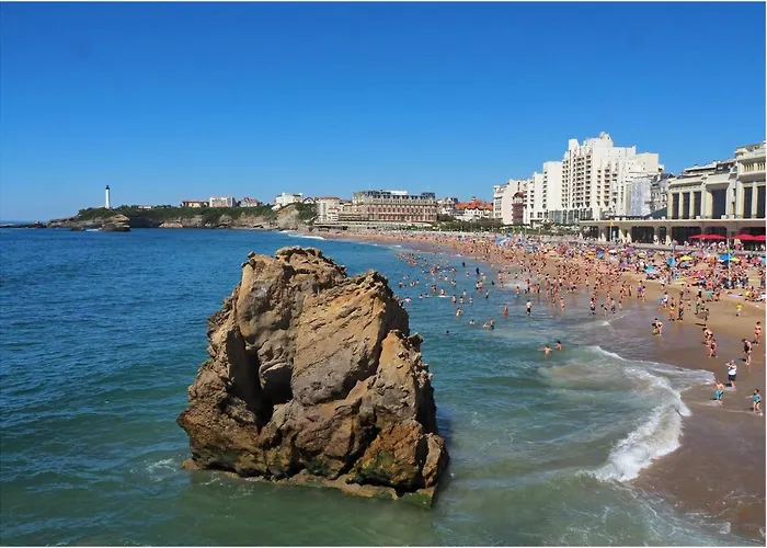 Agreable Maison De 72m2, Avec Terrasse Privee Апартаменты *